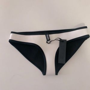 Triangl NEW Swim Bottoms, size S